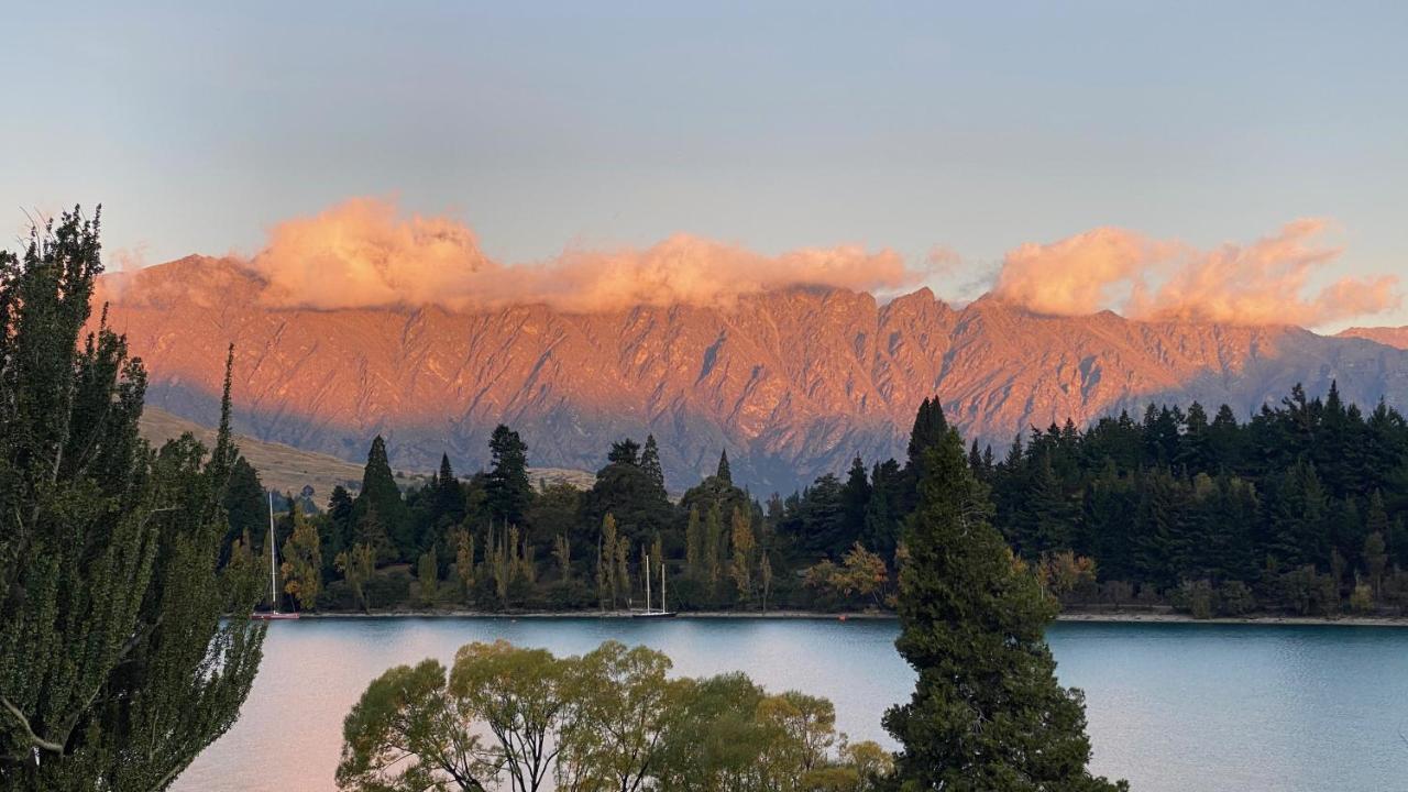 Lakefront Luxury Penthouse Central Queenstown Eksteriør bilde