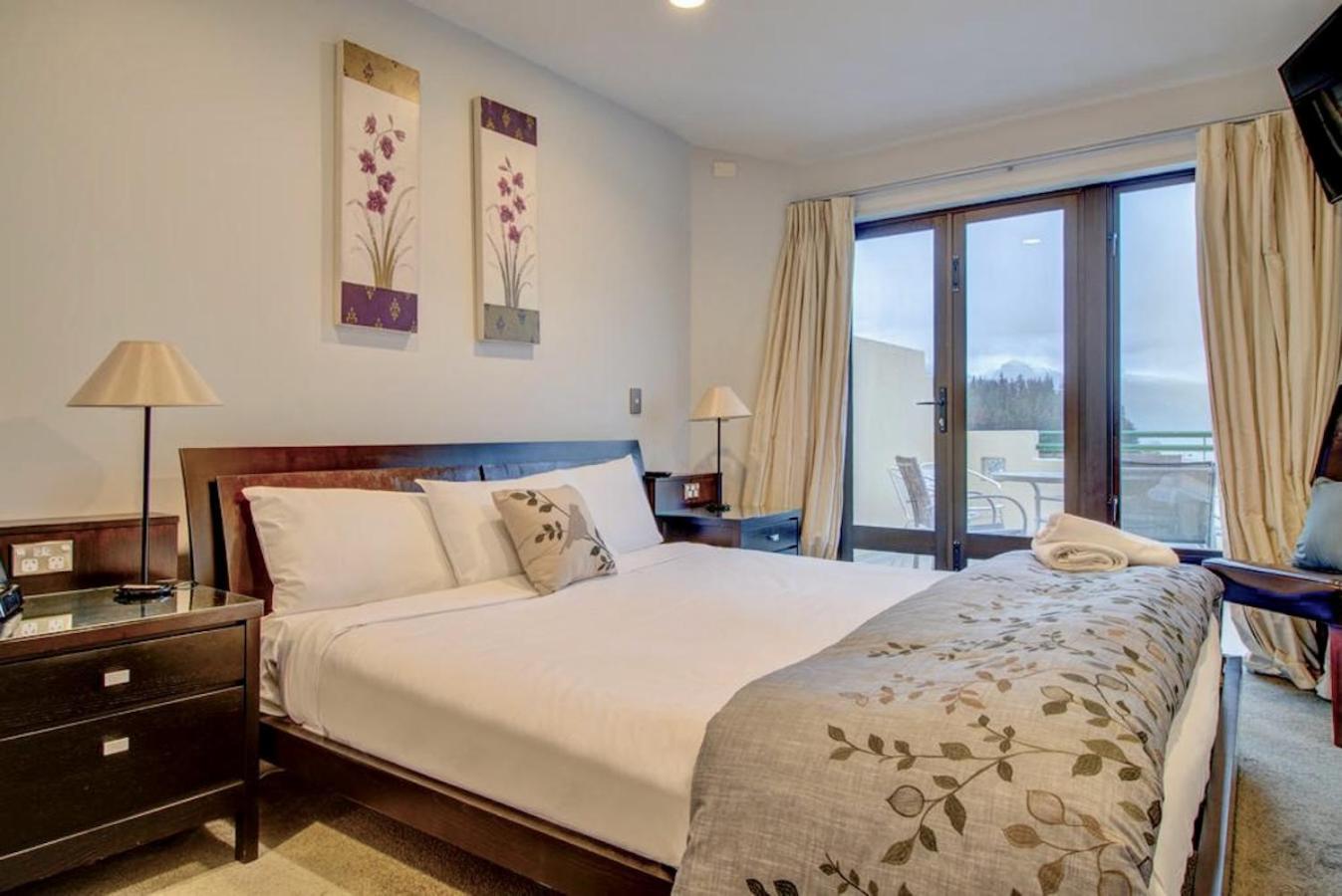 Lakefront Luxury Penthouse Central Queenstown Eksteriør bilde