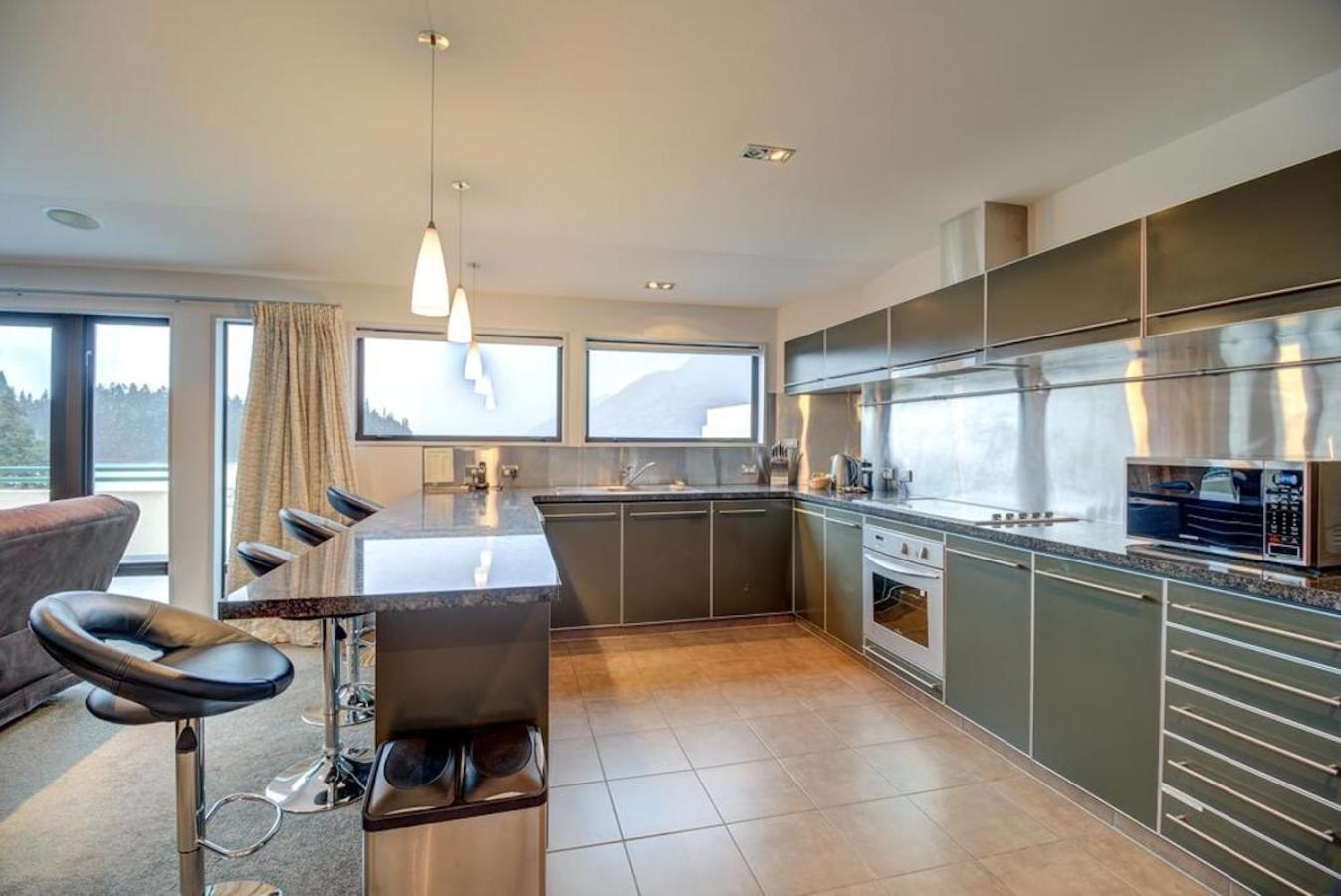 Lakefront Luxury Penthouse Central Queenstown Eksteriør bilde
